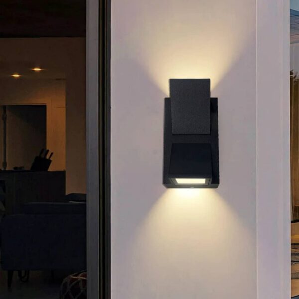 Applique murale de jardin à double tête, design moderne, boîtier en aluminium noir étanche, idéal pour un hôtel ou un jardin